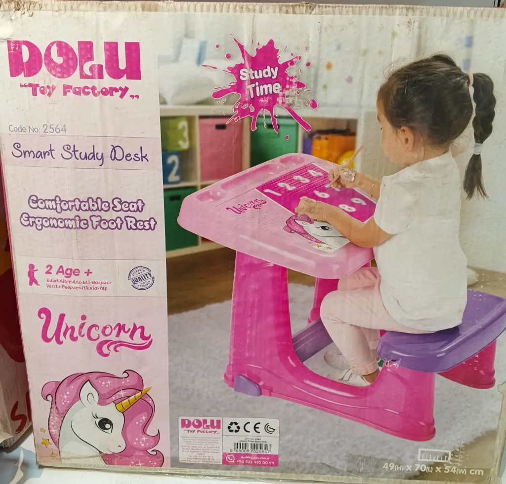 TABLE DOLU URICONN